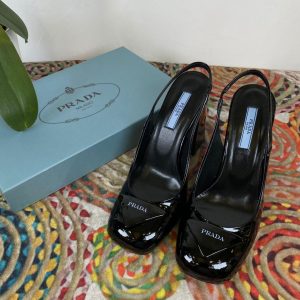 prada ayakkabi arkasi acik siyah rugan kalin 9 cm topuk