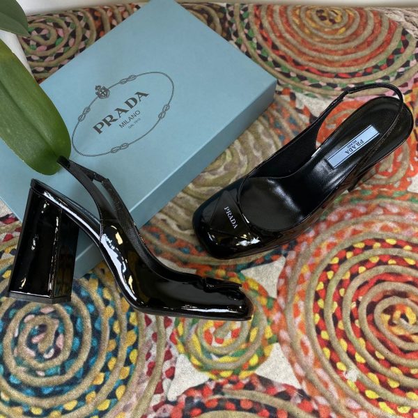 prada ayakkabi arkasi acik siyah rugan kalin 9 cm topuk