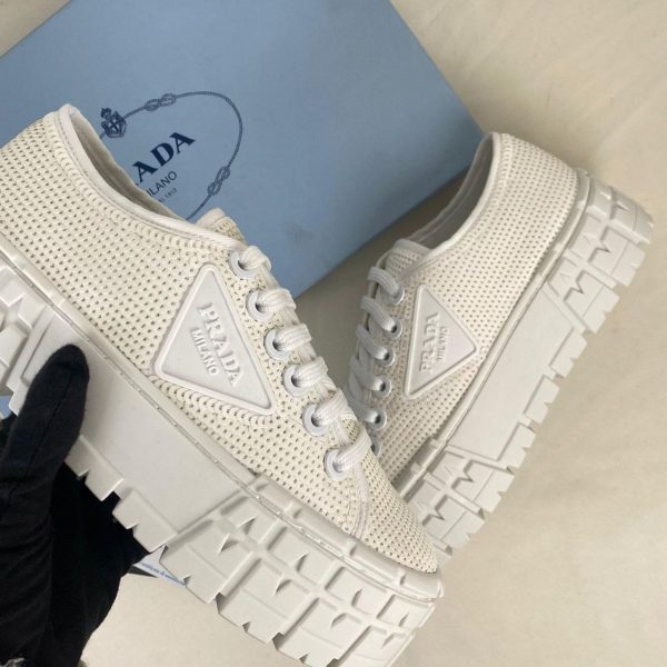 prada ayakkabi beyaz payetli double wheels sequin