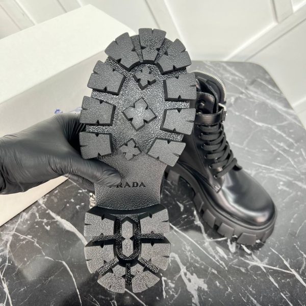 prada ayakkabi bot monolith boots