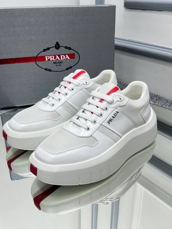 prada ayakkabi erkek beyaz kumas detayli