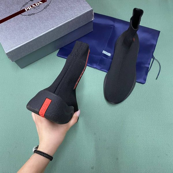 prada ayakkabi erkek corap bot siyah logolu