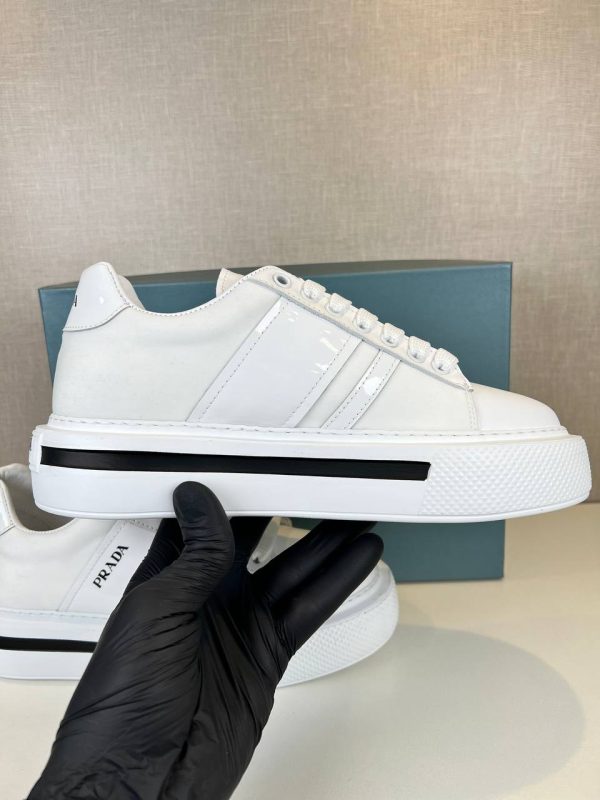 prada ayakkabi kadin beyaz yeni sezon scuba kumas
