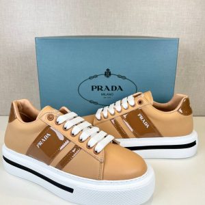 prada ayakkabi kadin camel beyaz yeni sezon