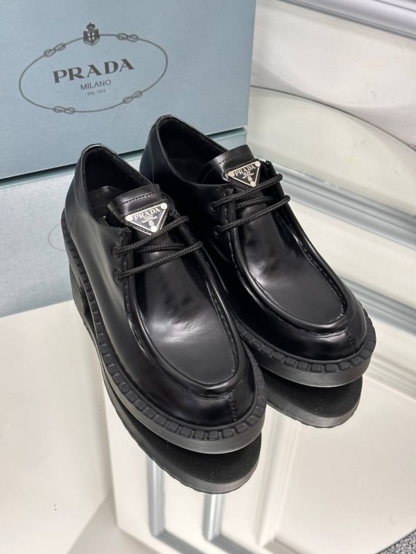 prada ayakkabi siyah bagcikli