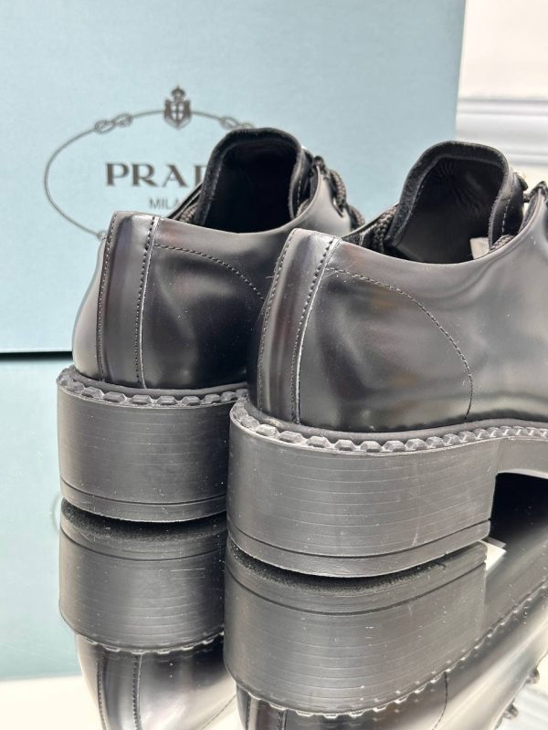 prada ayakkabi siyah bagcikli