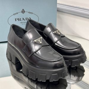 prada ayakkabi siyah bagcikli yuksek taban