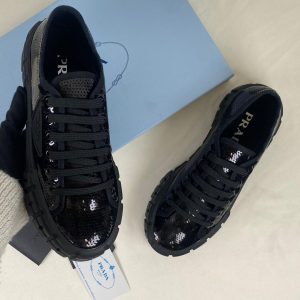 prada ayakkabi siyah payetli double wheel sequin