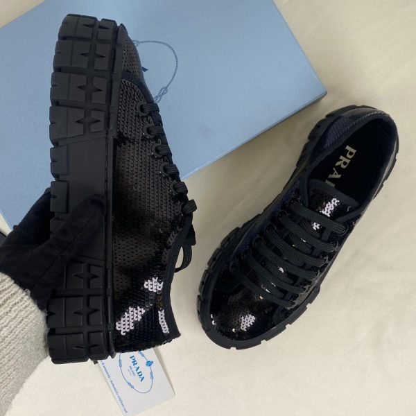 prada ayakkabi siyah payetli double wheel sequin