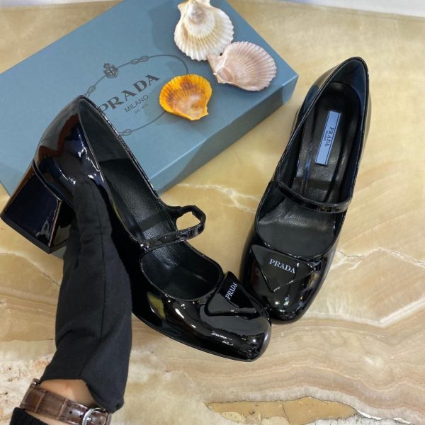 prada ayakkabi topuklu siyah rugan topuk 5cm