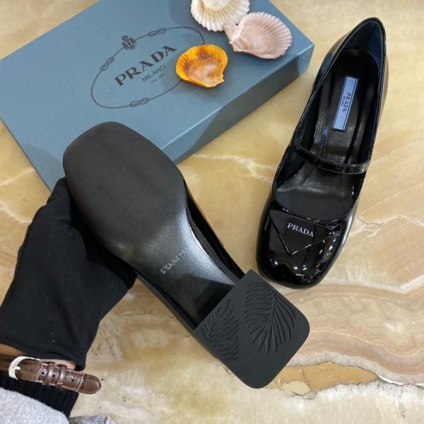 prada ayakkabi topuklu siyah rugan topuk 5cm