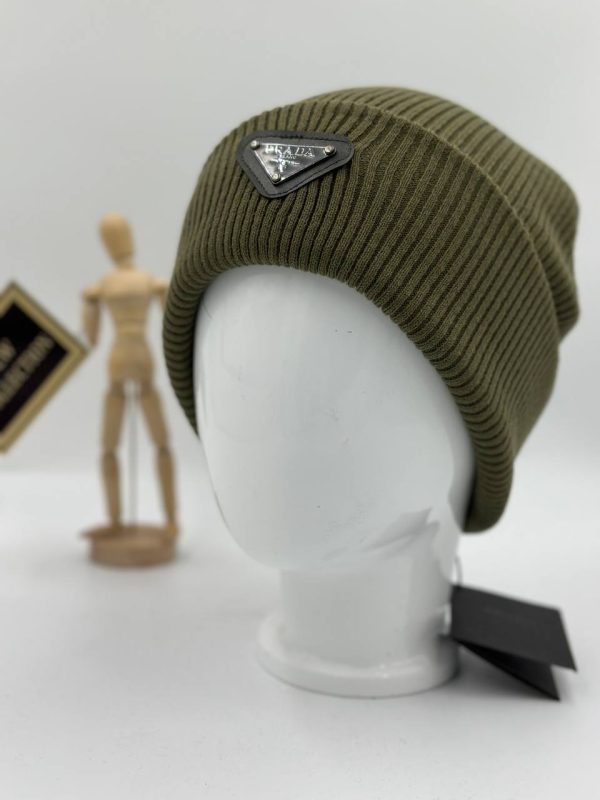 prada bere unisex haki
