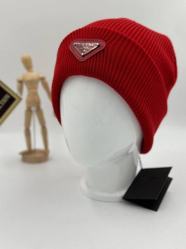 prada bere unisex kirmizi