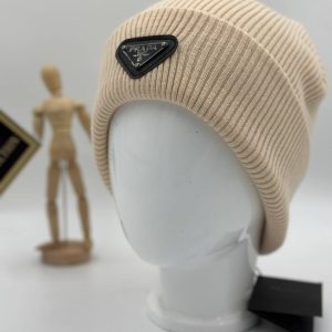 prada bere unisex krem