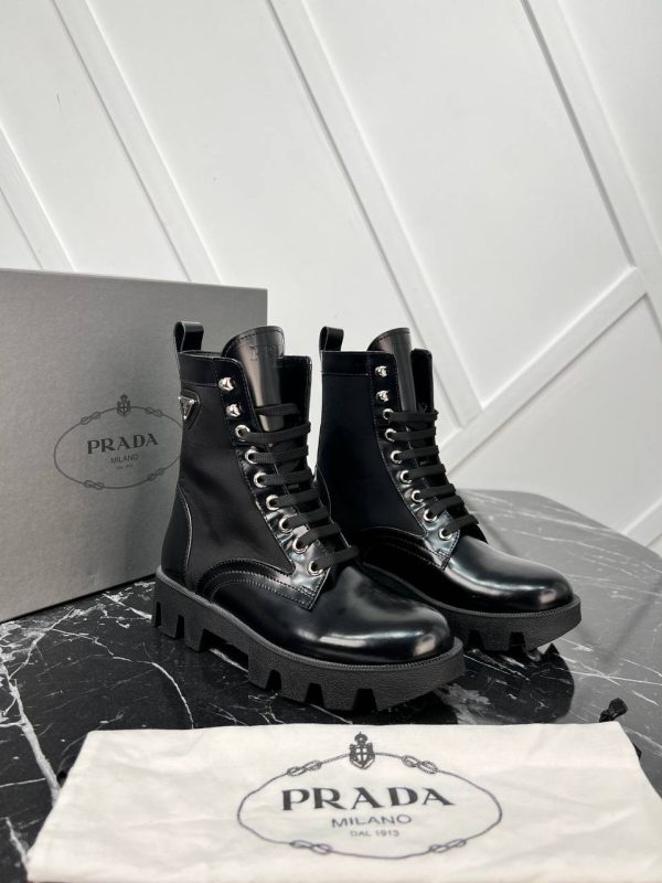 prada bot siyah satin