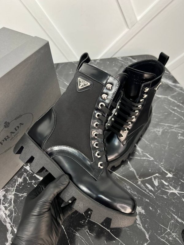 prada bot siyah satin
