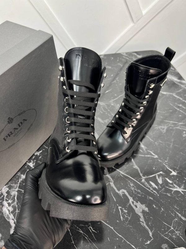 prada bot siyah satin
