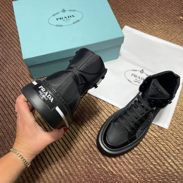 prada bot yeni sezon siyah nylon kumas
