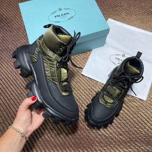 prada bot yeni sezon siyah yesil