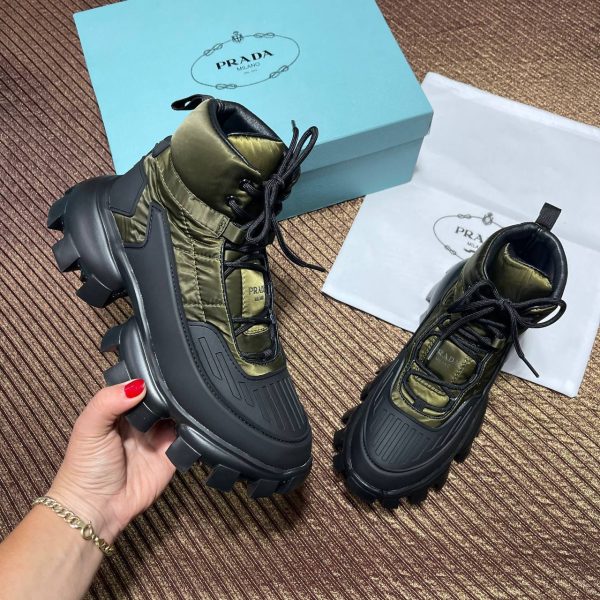 prada bot yeni sezon siyah yesil