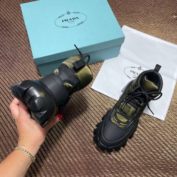 prada bot yeni sezon siyah yesil