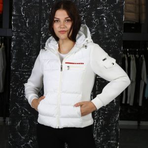 prada mont baharlik triko detayli beyaz