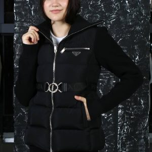 prada mont siyah kollari triko beli kemerli