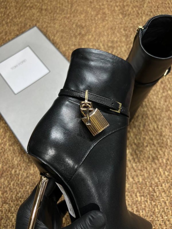 tom ford ayakkabi siyah topuklu