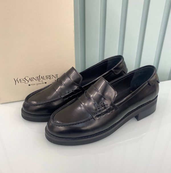 yves saint laurent ayakkabi loafer siyah aksesuarli