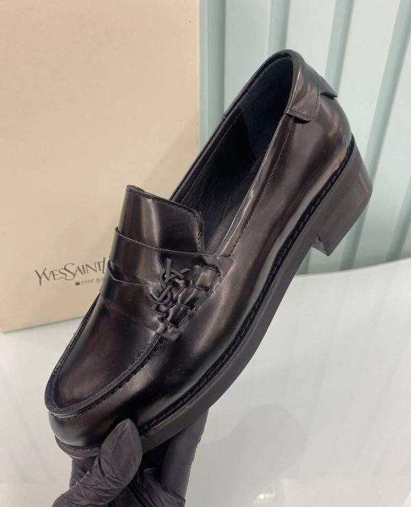 yves saint laurent ayakkabi loafer siyah aksesuarli