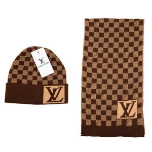 louis vuitton atki bere takimi erkek kahve damali buyuk logo