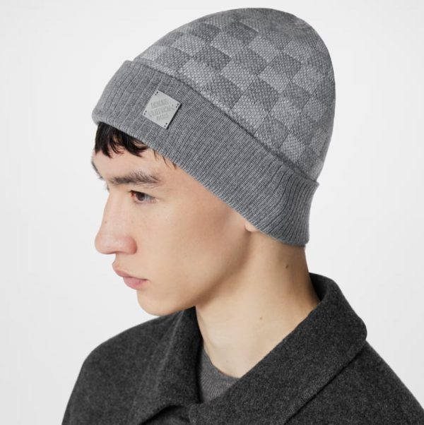 louis vuitton bere erkek gri damali