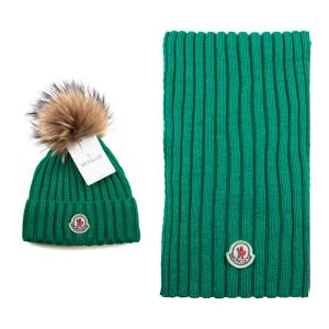 moncler atki bere takimi yesil tilki tuyu ponponlu