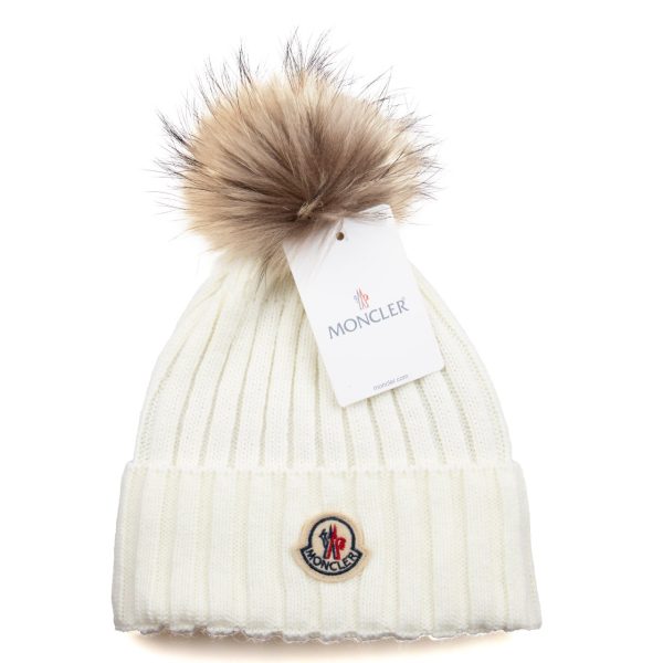 moncler bere beyaz ponponlu tilki tuyu