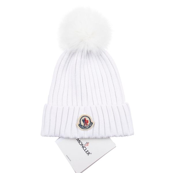 moncler bere beyaz tilki tuyu beyaz ponpon