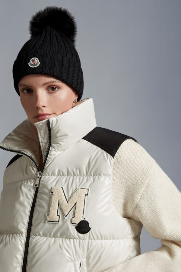 moncler bere siyah tilki tuyu siyah ponpon